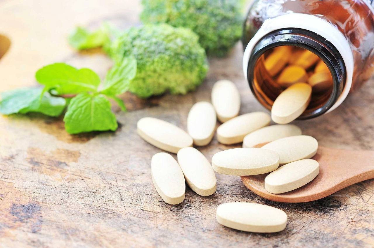 Se vor administra medicamente din clasa vasodilatatoarelor, corticosteroizilor, vitamine din grupul B